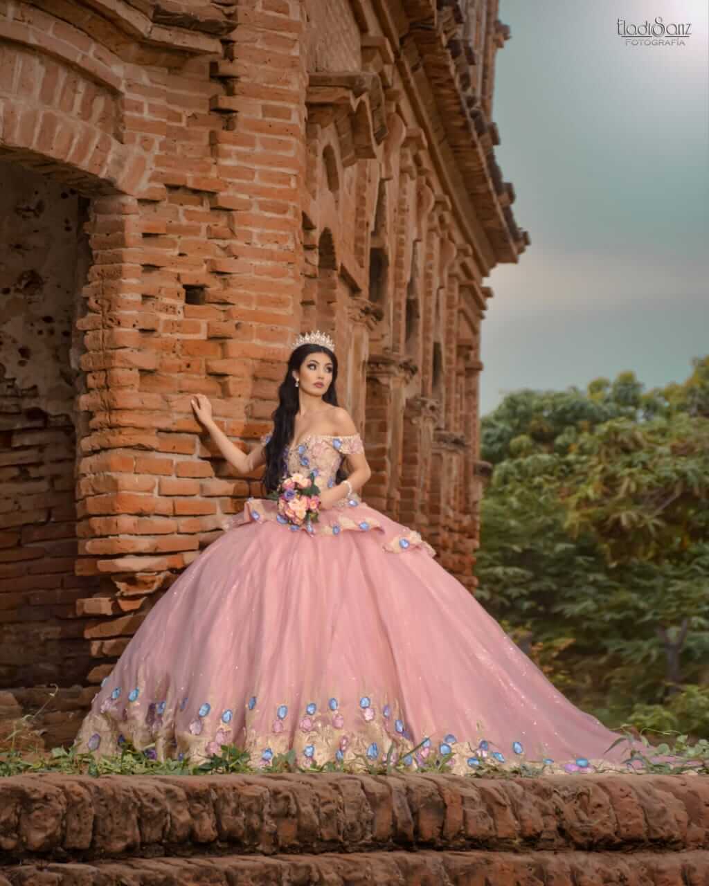 Gallery Image #slidesGrid17