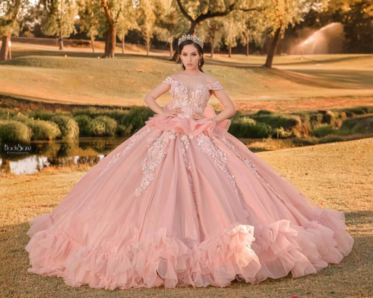 Gallery Image #slidesGrid43