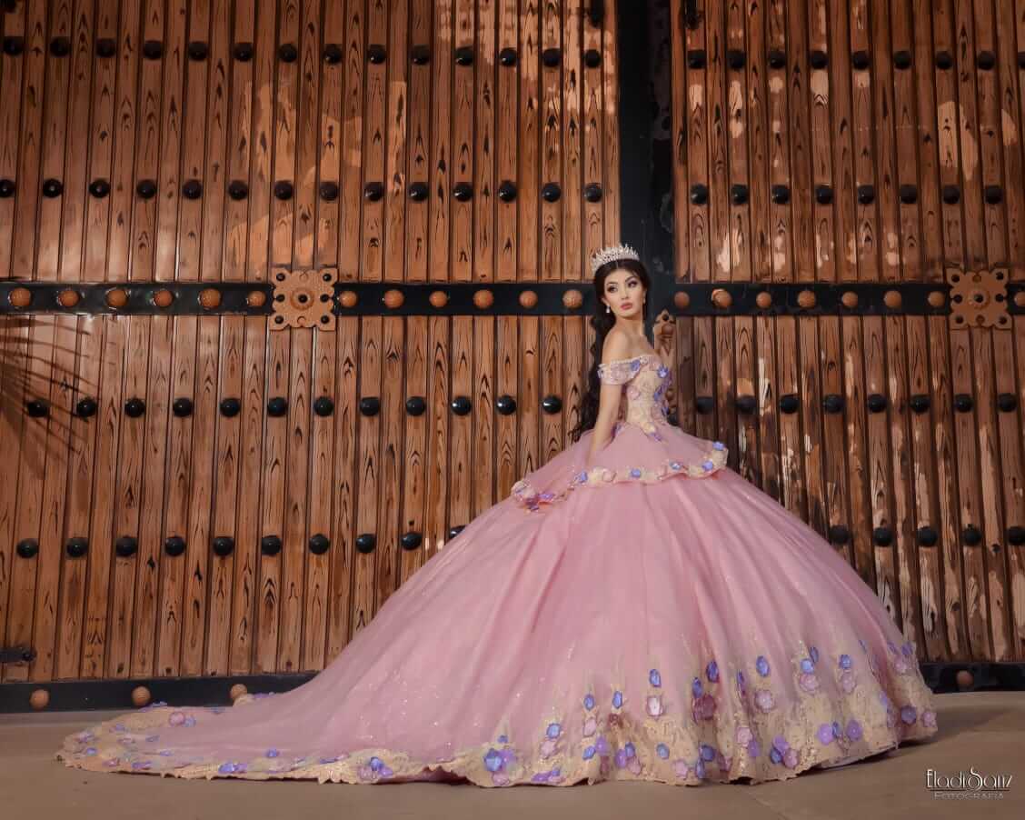 Gallery Image #slidesGrid15