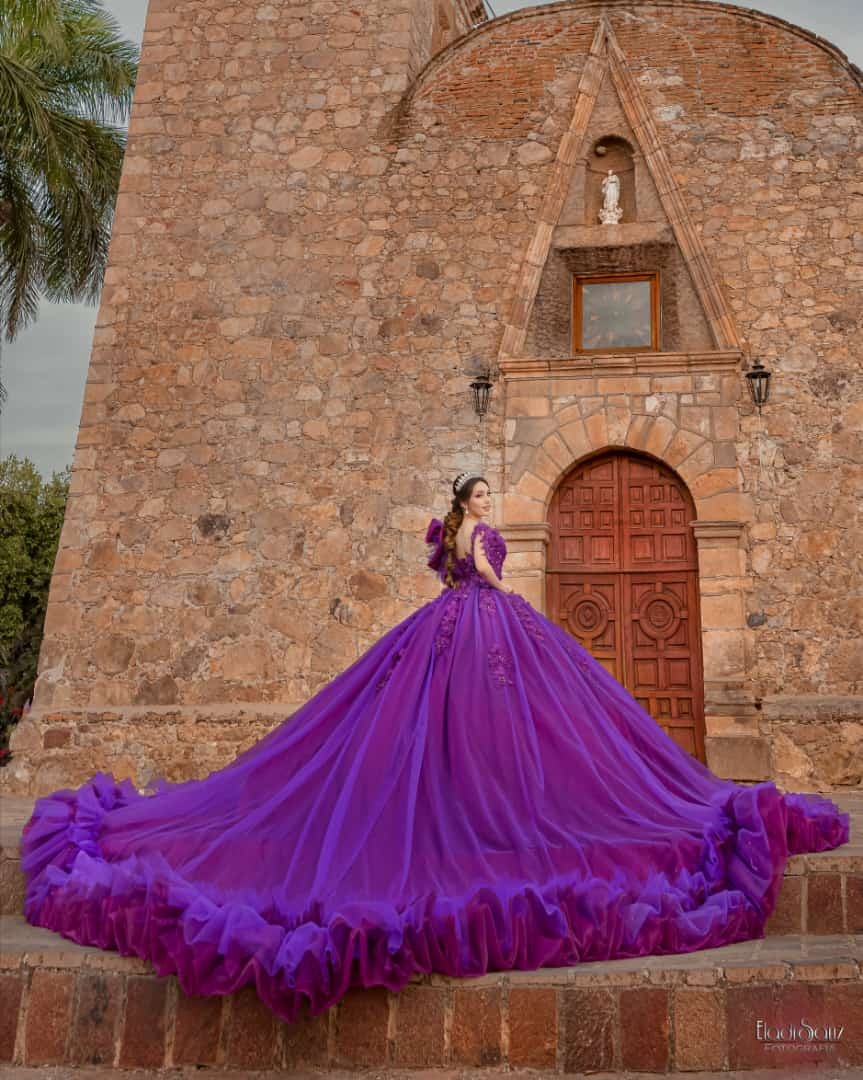 Gallery Image #slidesGrid10