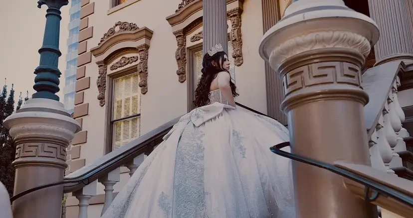 Priscilla Arguello. Desktop Image