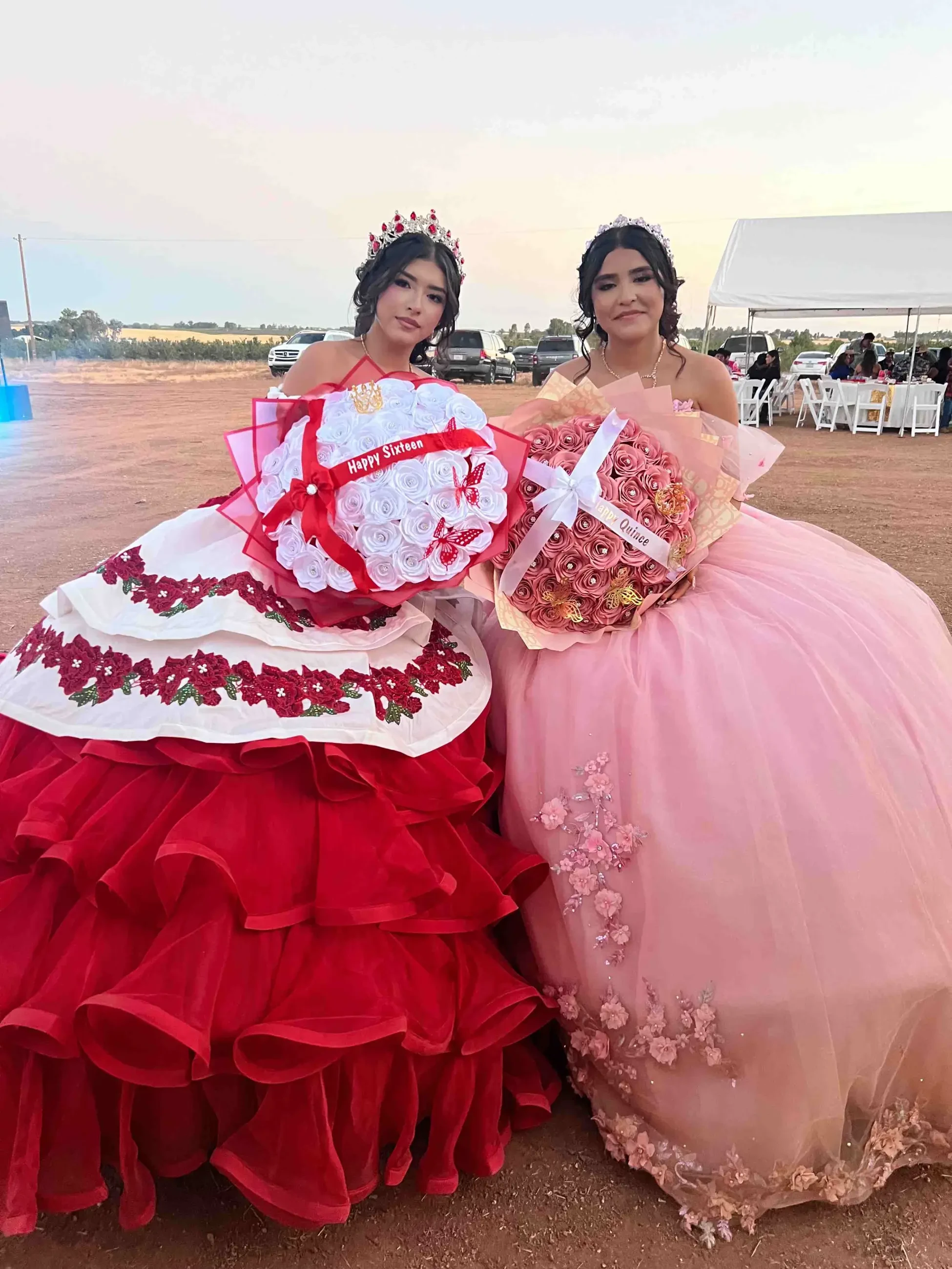 Natalie & Evelyn. Mobile Image