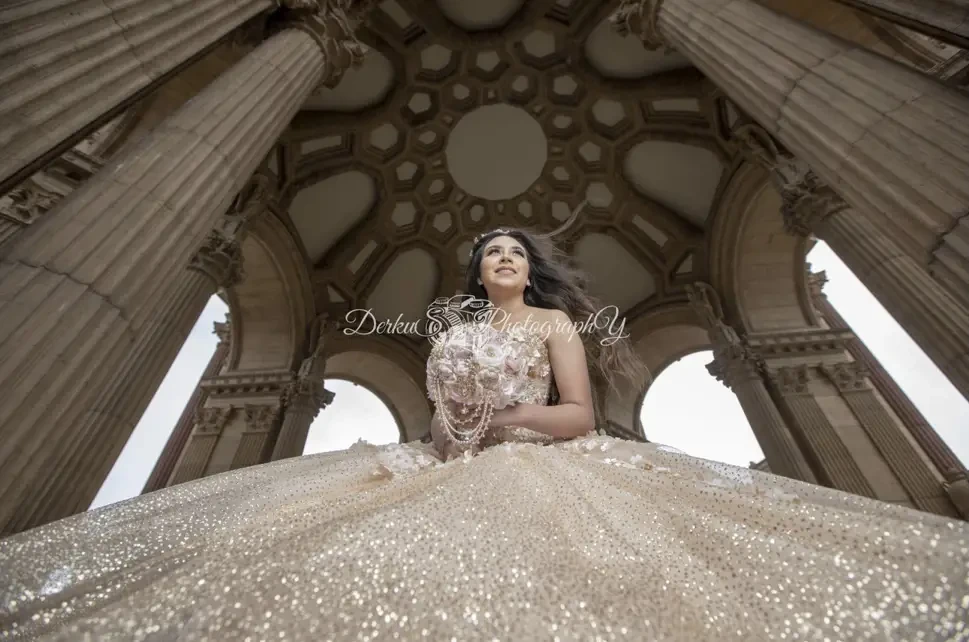 Karolina Loza. Mobile Image